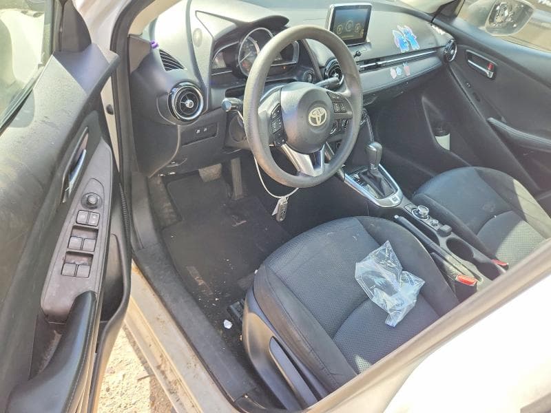 2017 TOYOTA YARIS IA BASE 8