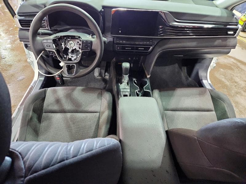 2025 TOYOTA CAMRY LE 8