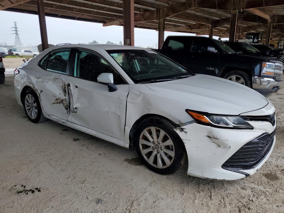 2020 TOYOTA CAMRY 4