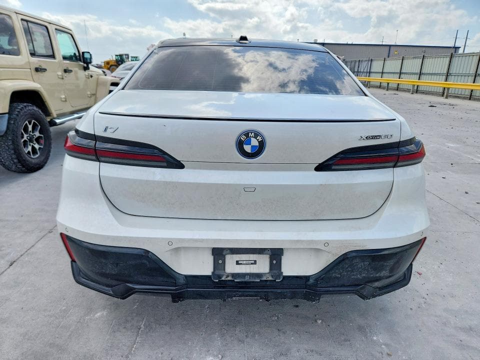 2023 BMW I7 XDRIVE60 6