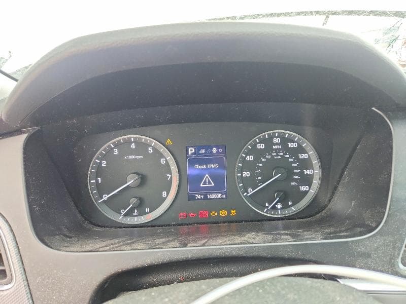 2017 HYUNDAI SONATA SE SE 9