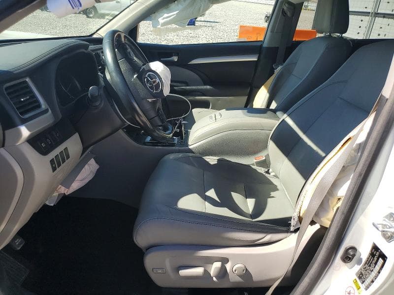2017 TOYOTA HIGHLANDER XLE XLE 7