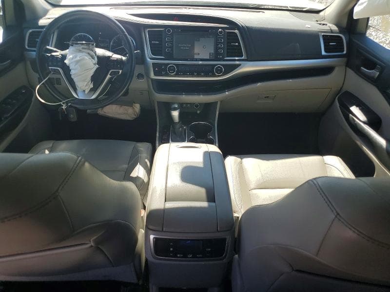 2017 TOYOTA HIGHLANDER XLE XLE 8