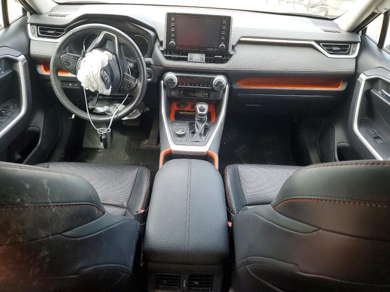 2019 TOYOTA RAV4 ADVENTURE 8