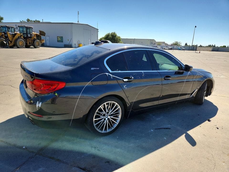 2019 BMW 530E 3