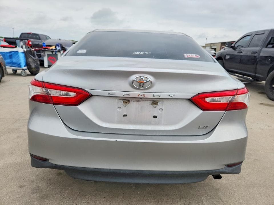 2018 TOYOTA CAMRY LE LE 6