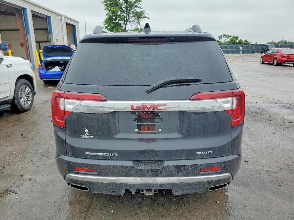 2023 GMC ACADIA DENALI 5