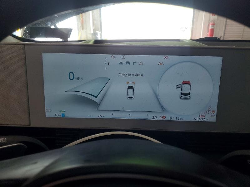 2022 HYUNDAI IONIQ 5 LIMITED 9