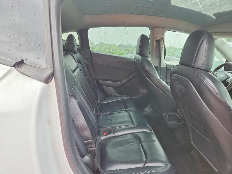 2022 TESLA MODEL Y 10