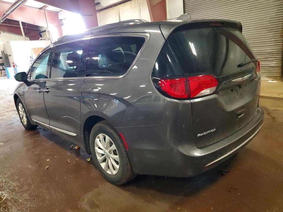 2019 CHRYSLER PACIFICA TOURING L 2