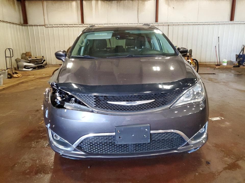 2019 CHRYSLER PACIFICA TOURING L 5