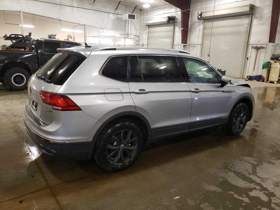 2024 VOLKSWAGEN TIGUAN SE SE 3