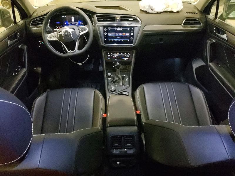 2024 VOLKSWAGEN TIGUAN SE SE 8