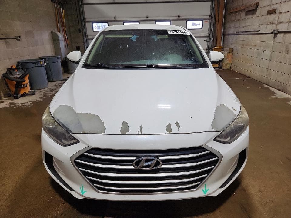 2018 HYUNDAI ELANTRA SE SE 5