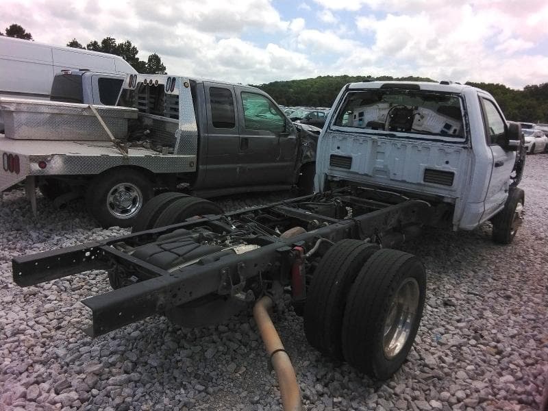 2023 FORD F450 SUPER - TRUCK CAB AND CHASSIS SUPER DUTY 3