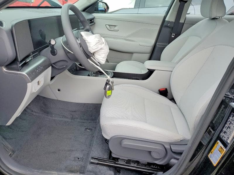 2025 HYUNDAI KONA SE SE 7