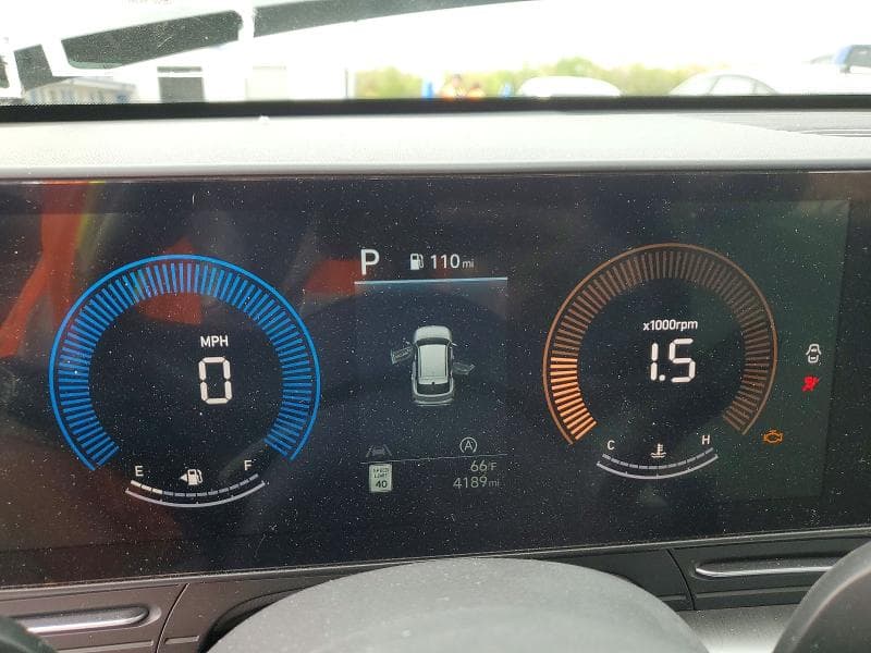 2025 HYUNDAI KONA SE SE 9