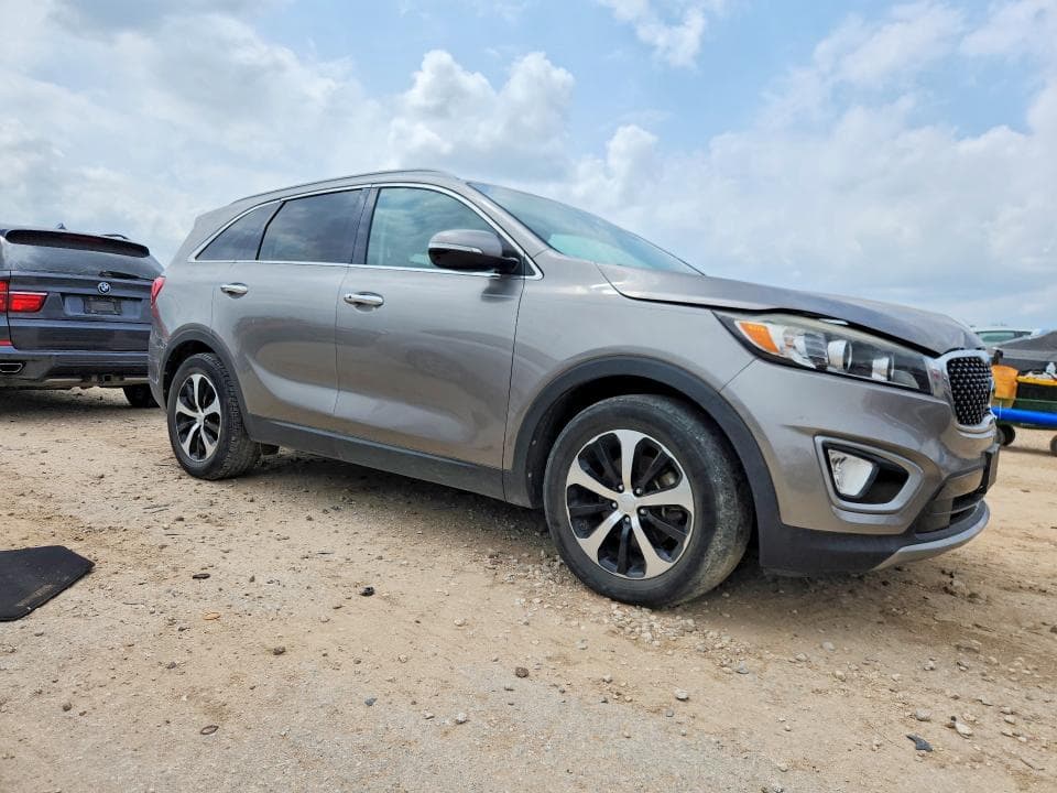 2017 KIA SORENTO EX 4
