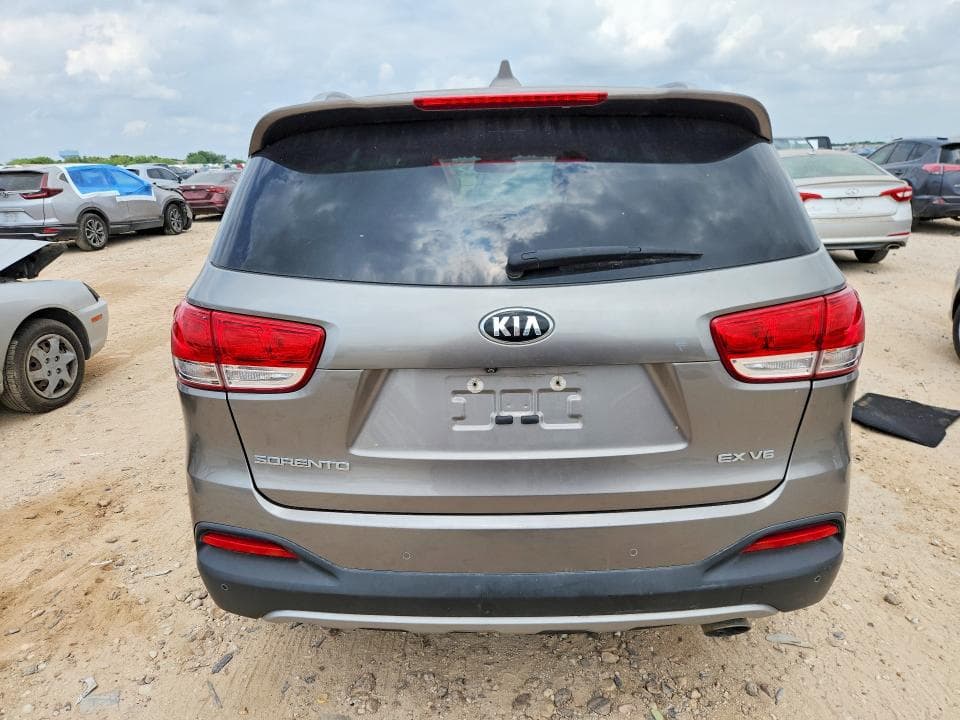 2017 KIA SORENTO EX 6
