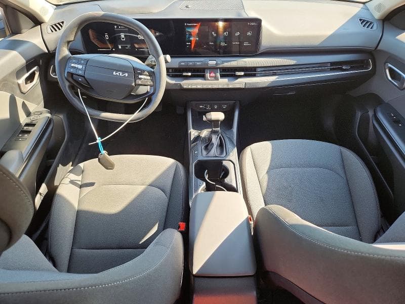 2025 KIA K4 LXS LXS 8