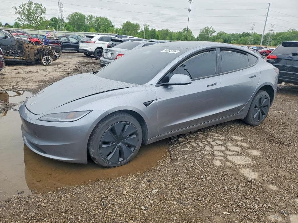 2025 TESLA MODEL 3 1
