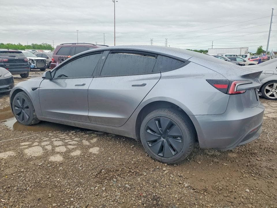 2025 TESLA MODEL 3 2