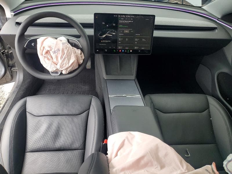 2025 TESLA MODEL 3 8