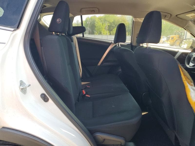 2018 TOYOTA RAV4 LE 11