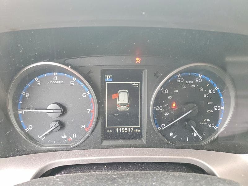2018 TOYOTA RAV4 LE 9