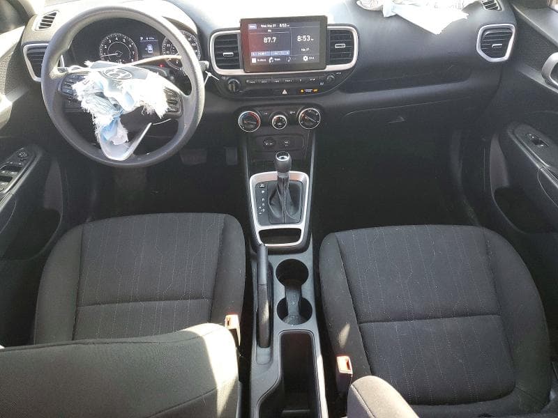 2021 HYUNDAI VENUE SE SE 8