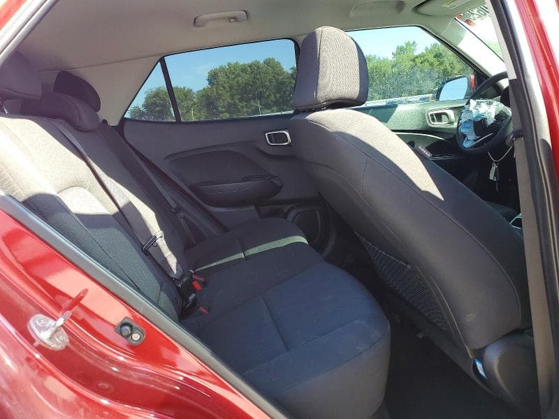 2021 HYUNDAI VENUE SE SE 10