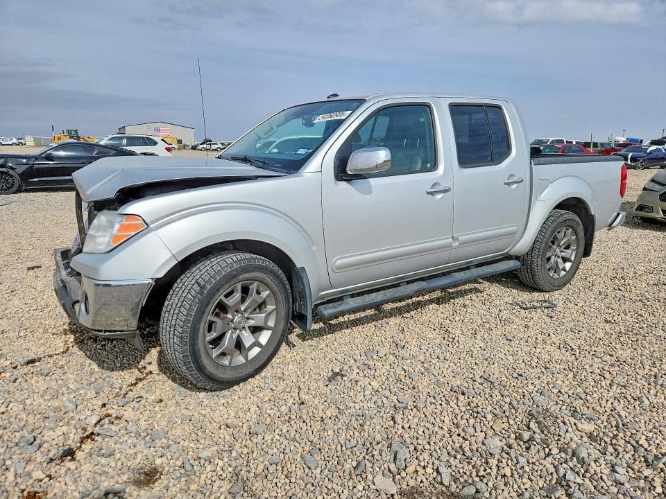 2019 NISSAN FRONTIER SL 1