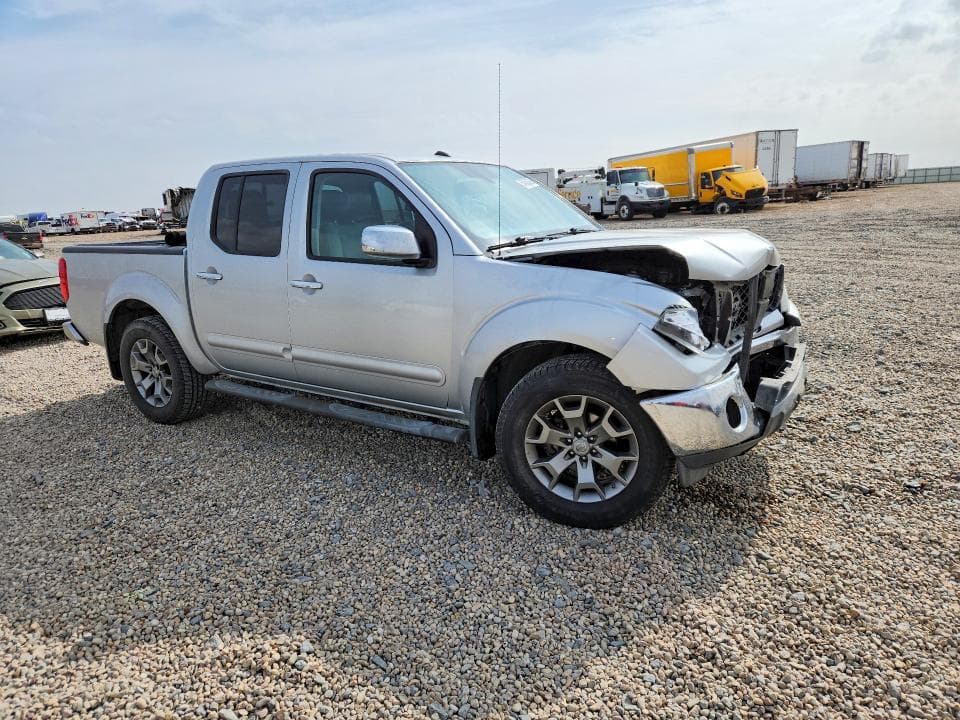 2019 NISSAN FRONTIER SL 4