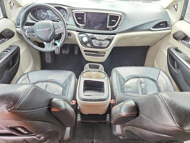 2020 CHRYSLER PACIFICA TOURING L PLUS 8