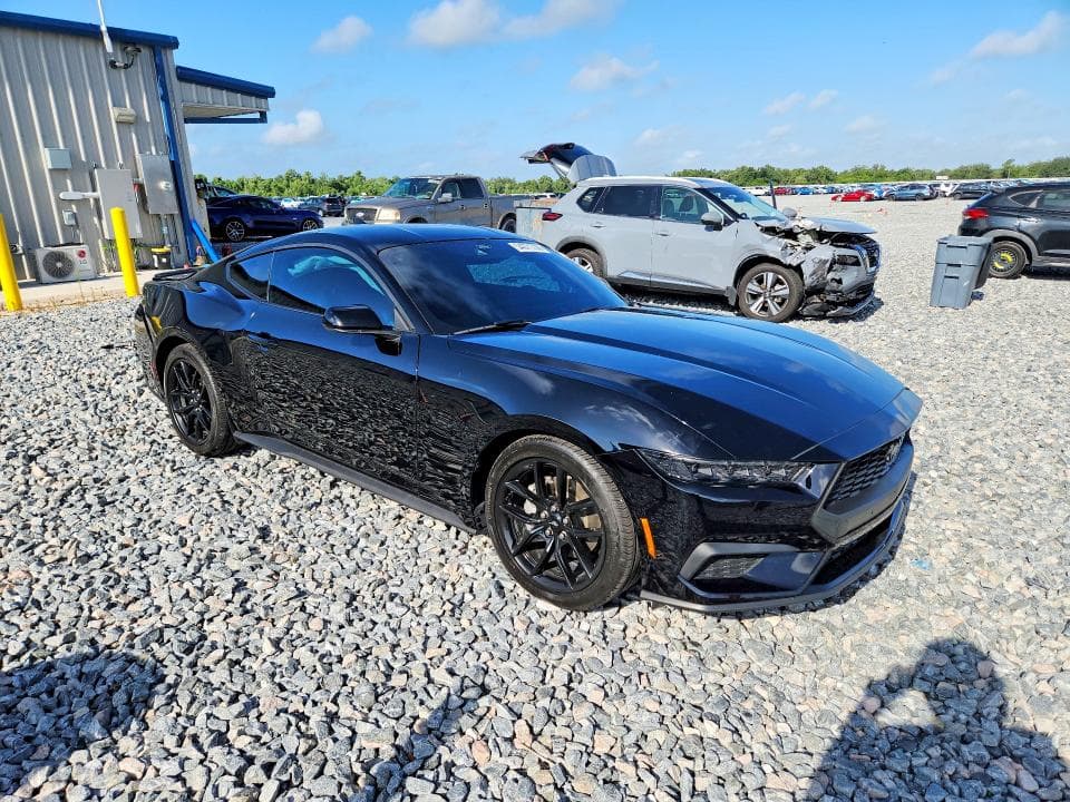 2025 FORD MUSTANG 4