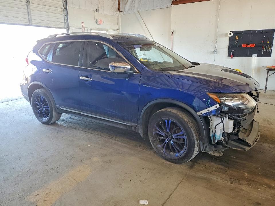 2017 NISSAN ROGUE S 4