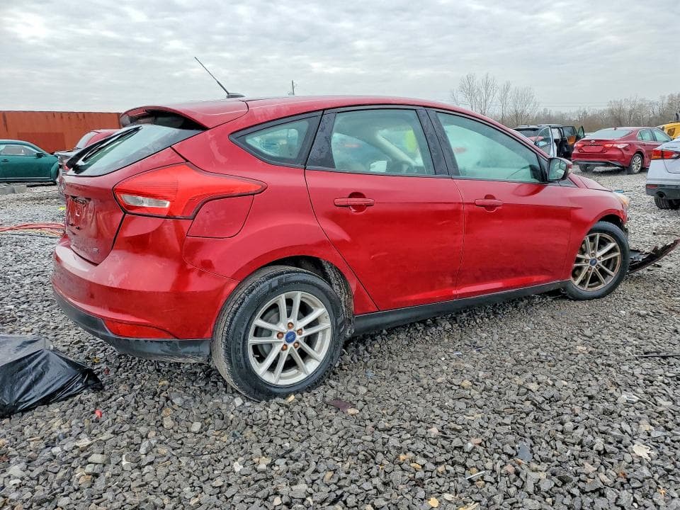 2017 FORD FOCUS SE 3