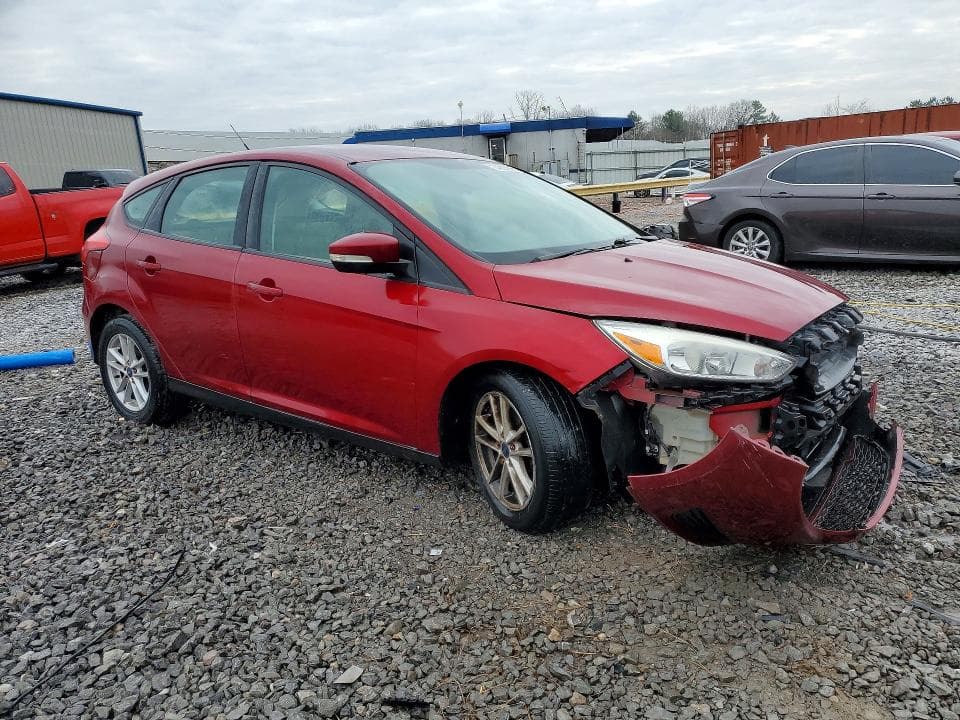 2017 FORD FOCUS SE 4