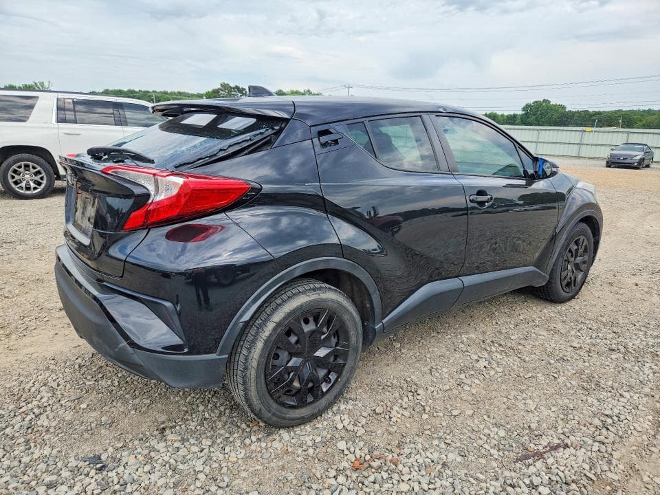 2019 TOYOTA C-HR LE LE 3