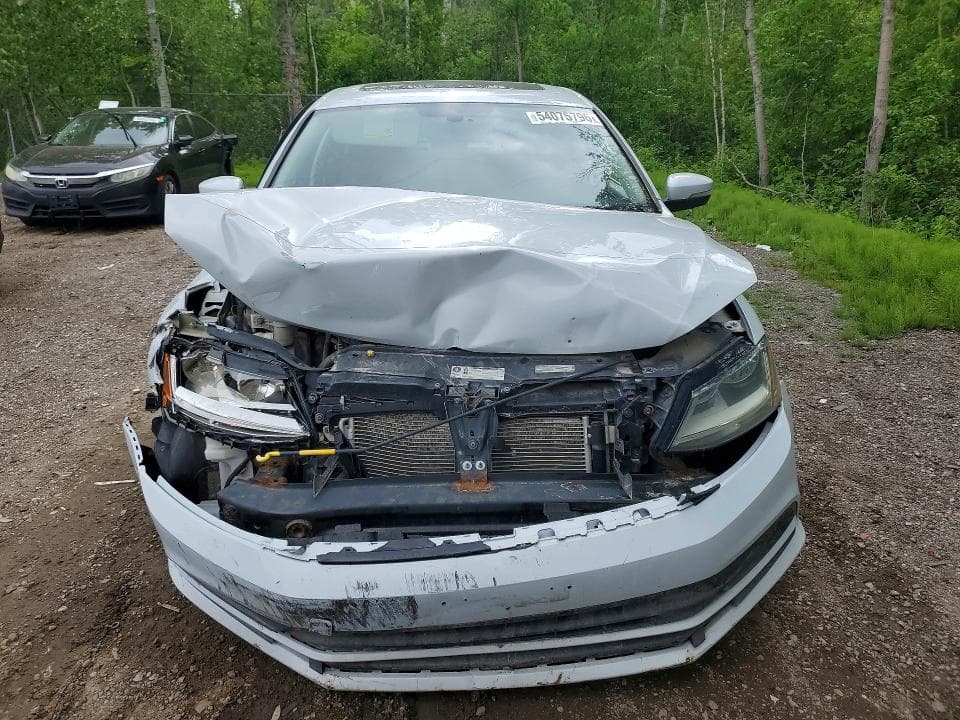 2017 VOLKSWAGEN JETTA SE 5