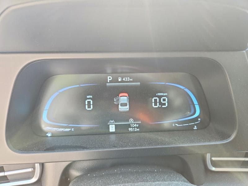 2024 HYUNDAI ELANTRA SE 9