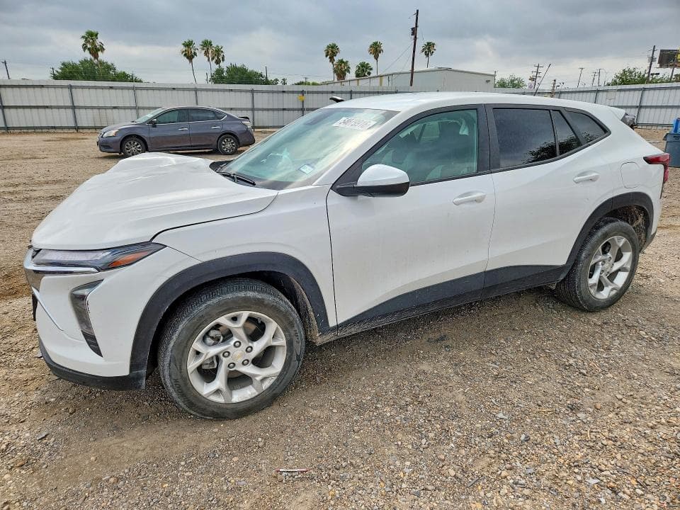 2024 CHEVROLET TRAX LS - 1