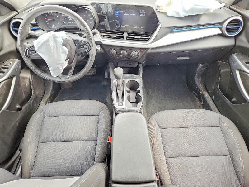 2024 CHEVROLET TRAX LS 8