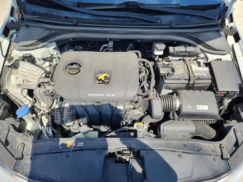 2017 HYUNDAI ELANTRA SE SE 11