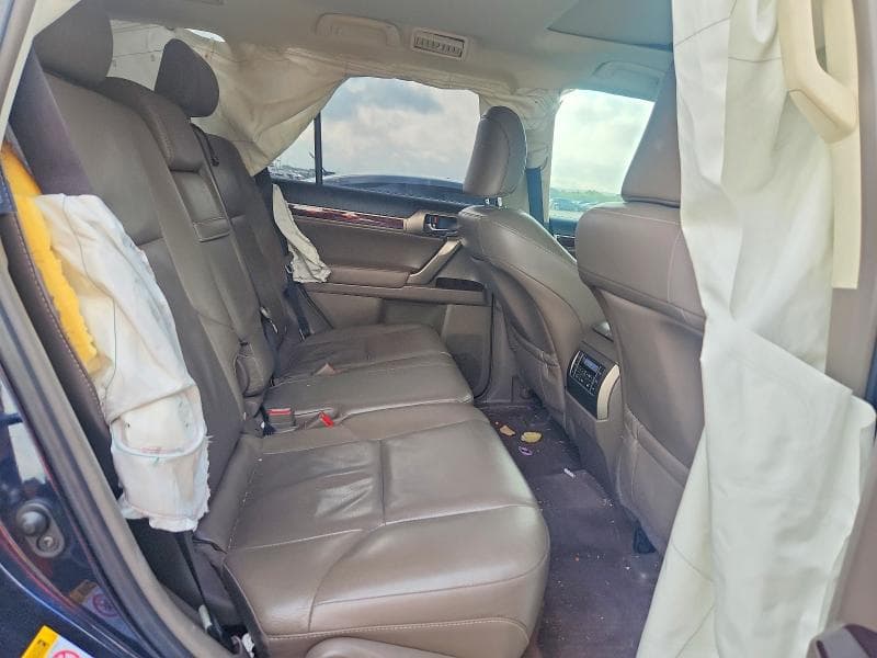 2017 LEXUS GX 460 11