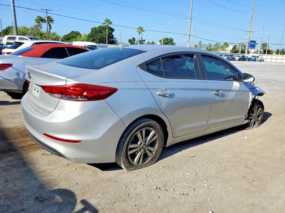 2018 HYUNDAI ELANTRA SEL 3