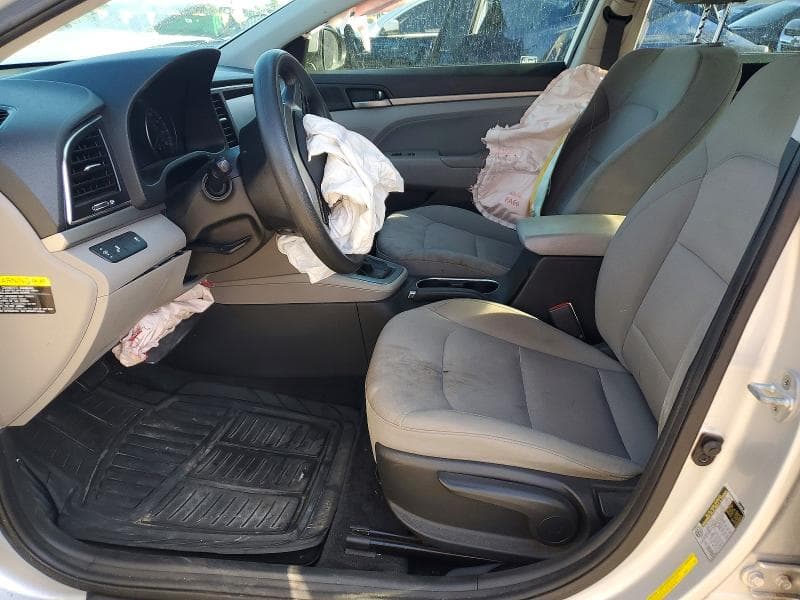 2018 HYUNDAI ELANTRA SEL 7
