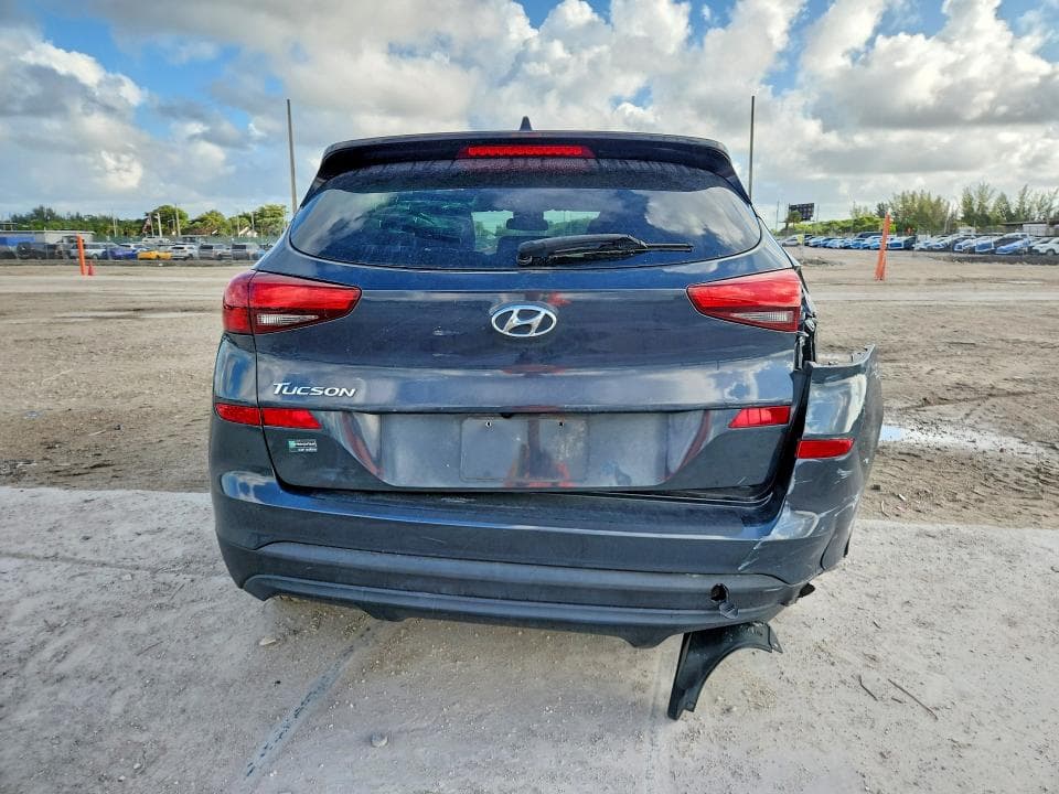 2020 HYUNDAI TUCSON SE 6