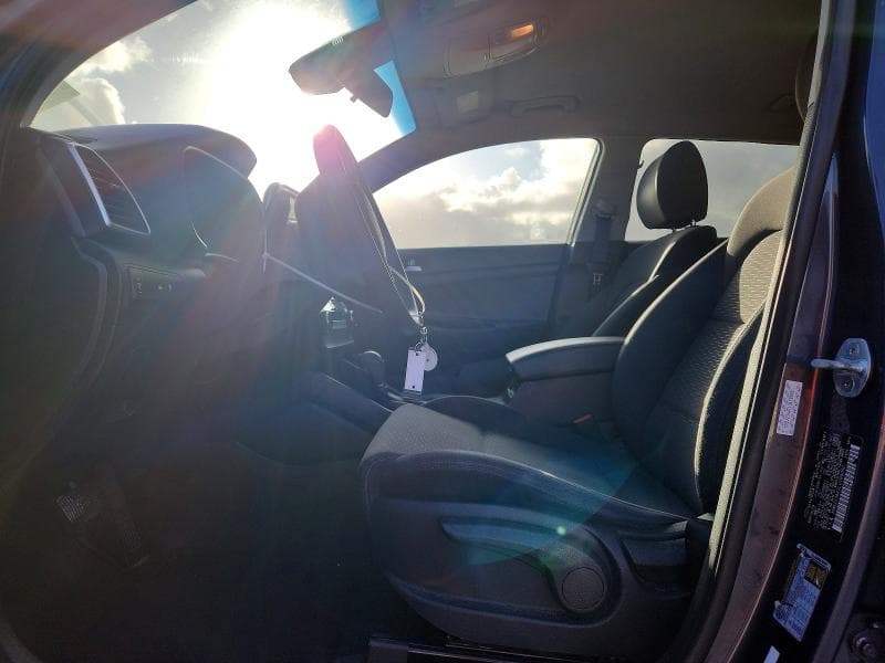2020 HYUNDAI TUCSON SE 7