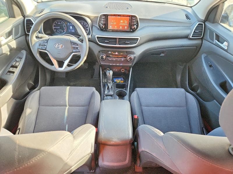 2020 HYUNDAI TUCSON SE 8